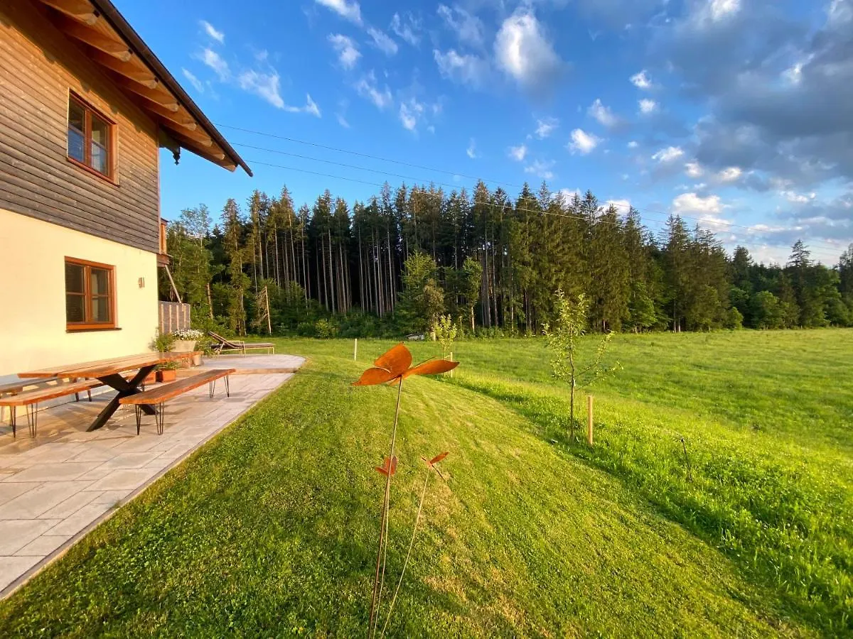 Hofwies-Exklusiv - Privates Luxus-Boutique Ferienhaus 8 Pax Miesbach
